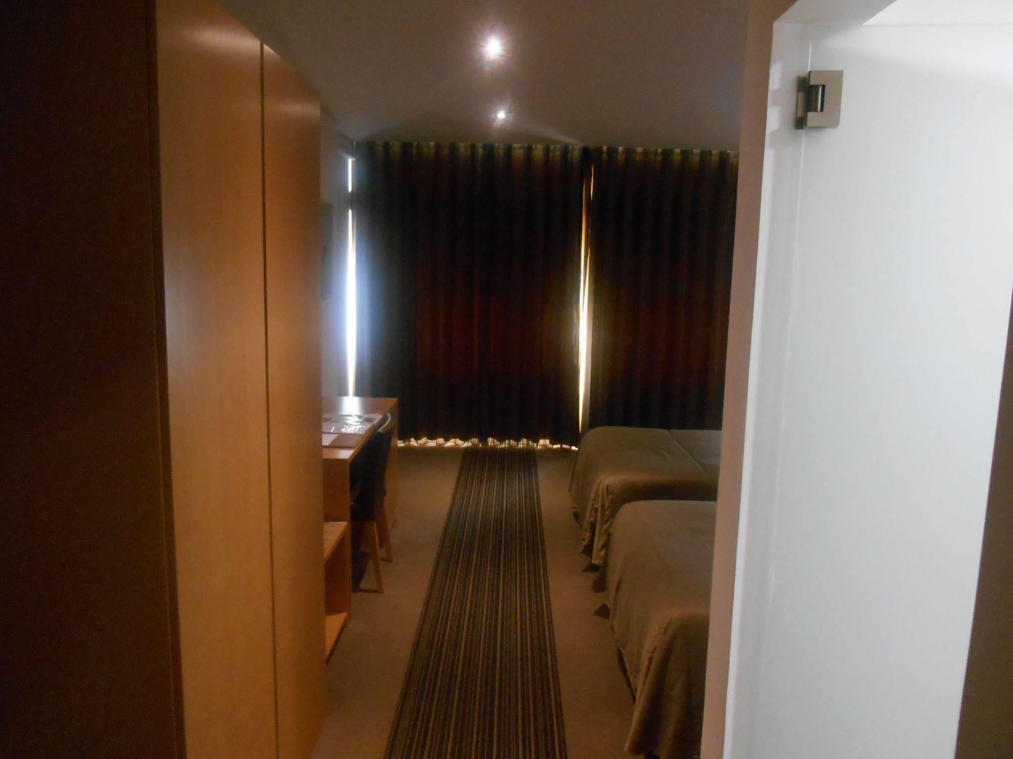 Ritz Capital Hotel Luanda Exterior photo