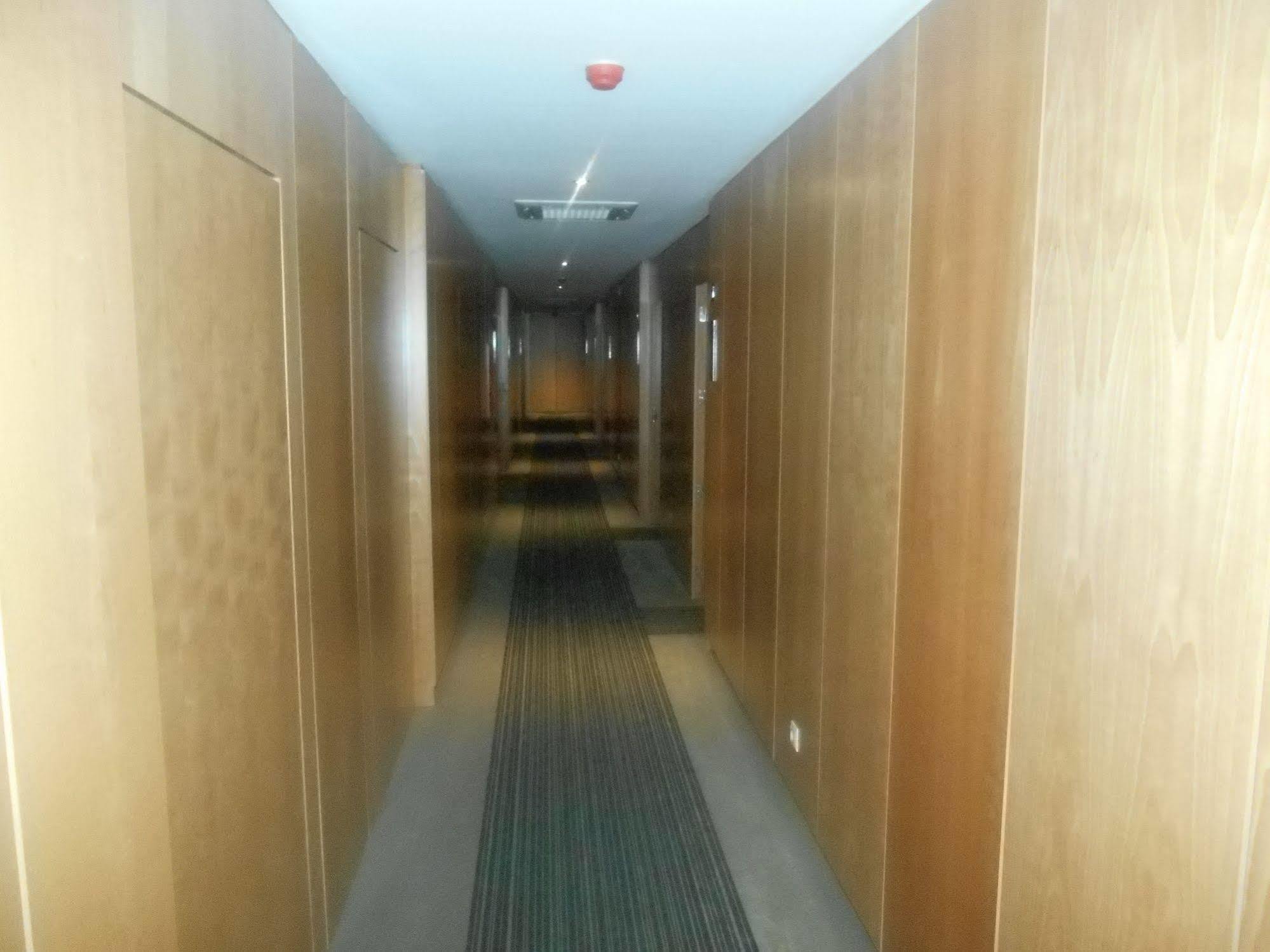 Ritz Capital Hotel Luanda Exterior photo
